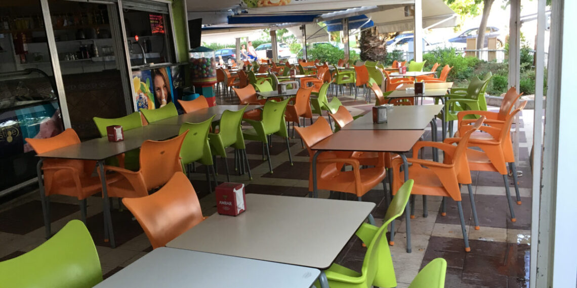 Restaurante con terraza Pineda
